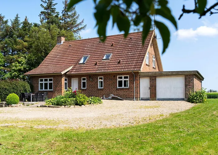 Hébergement de vacances Stunning In Nykobing M With Sauna *